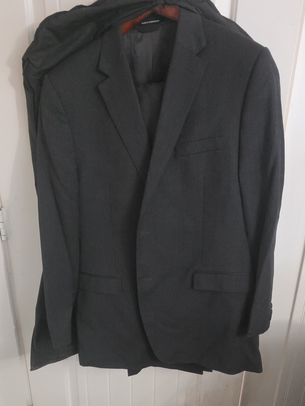 Ralph Lauren Dark Charcoal Gray Men's Suit Jacket And Pants